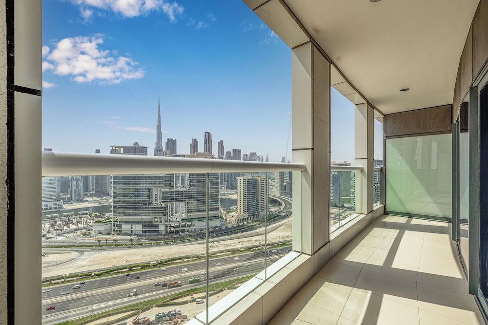 Luxury Apartment, 1 Bedroom, City View photo 3
