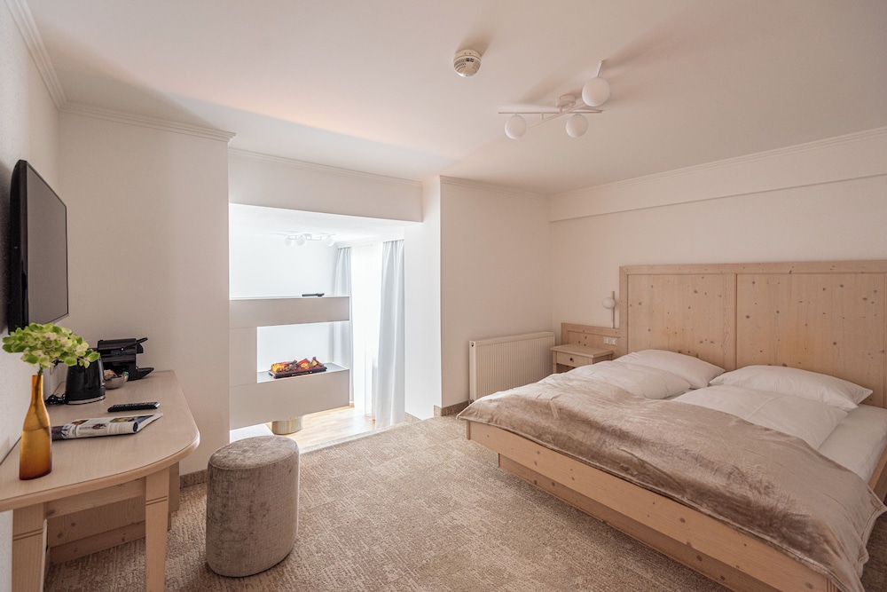 Family Room, Balcony
