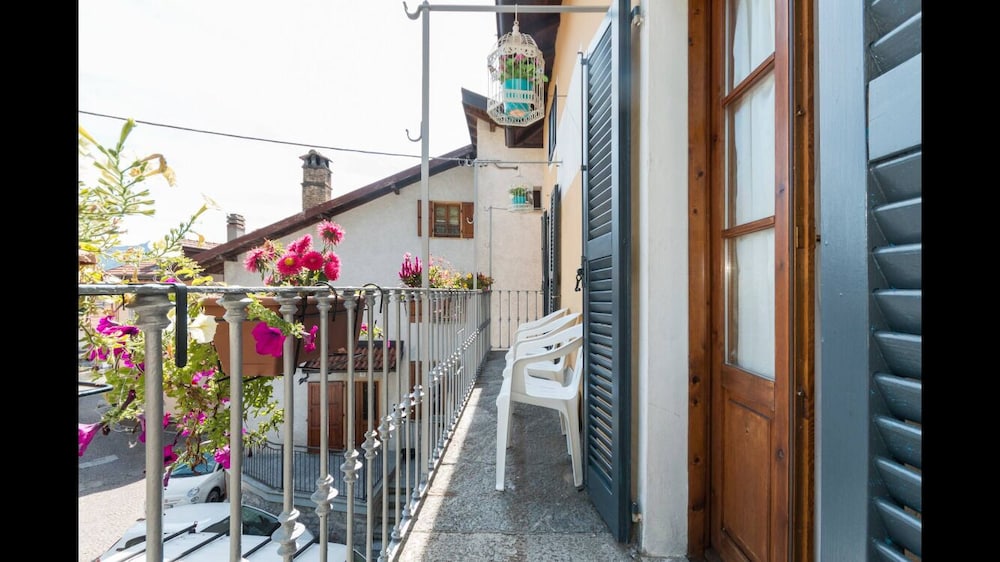 Deluxe Double Or Twin Room, Balcony, City View (Private External Bathroom) photo 3