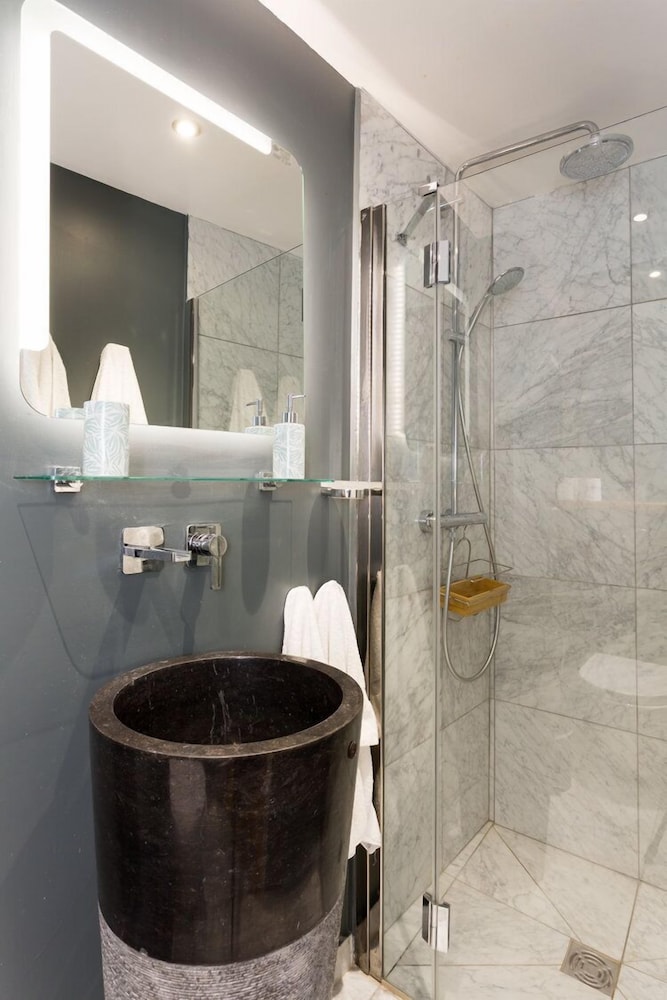 Picasso Suite photo 3
