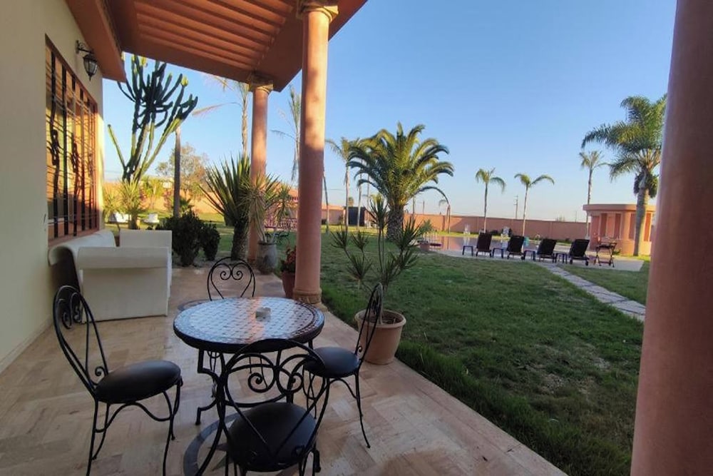 Luxury Villa, 6 Bedrooms, Poolside photo 3