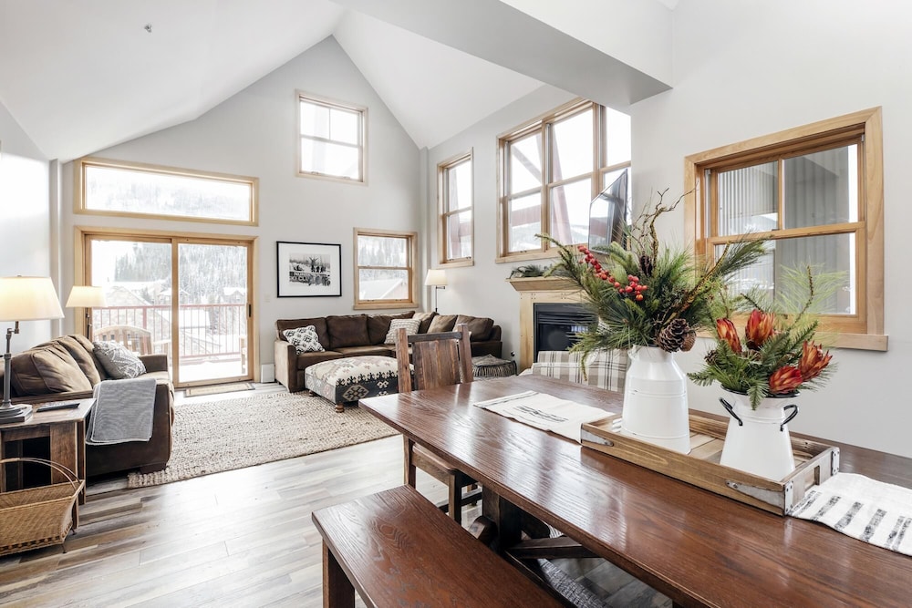The Baldwin - Luxury Penthouse Condo in the Heart of Keystone s River Run Village