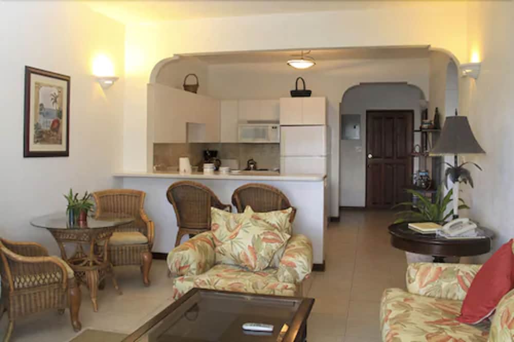 Suite, 2 Bedrooms photo 3