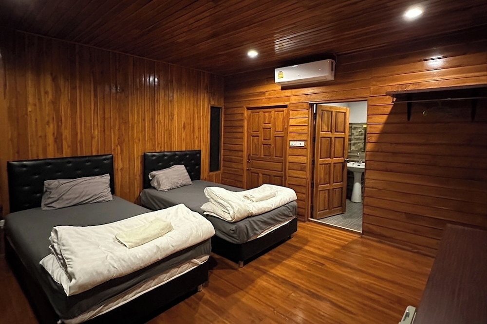 Wooden Villa Twin bed