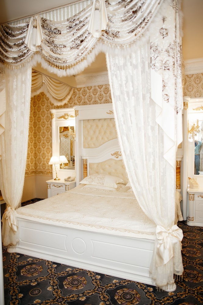 Royal Suite photo 1