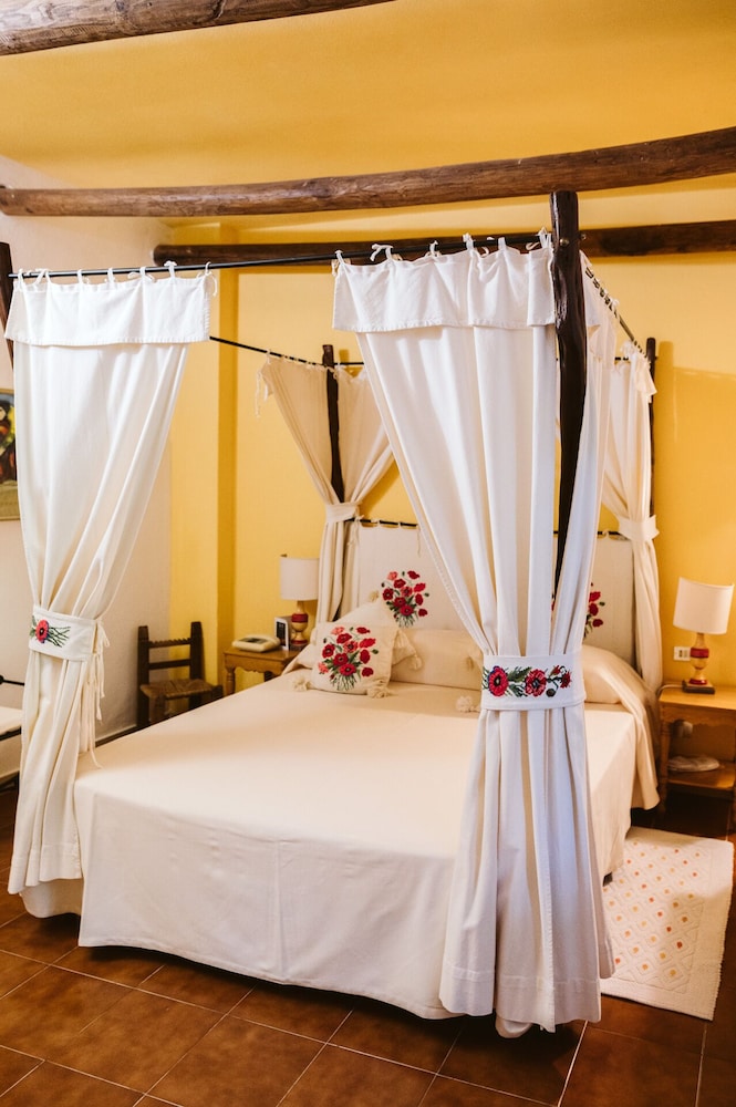 Classic Room - Photo 1