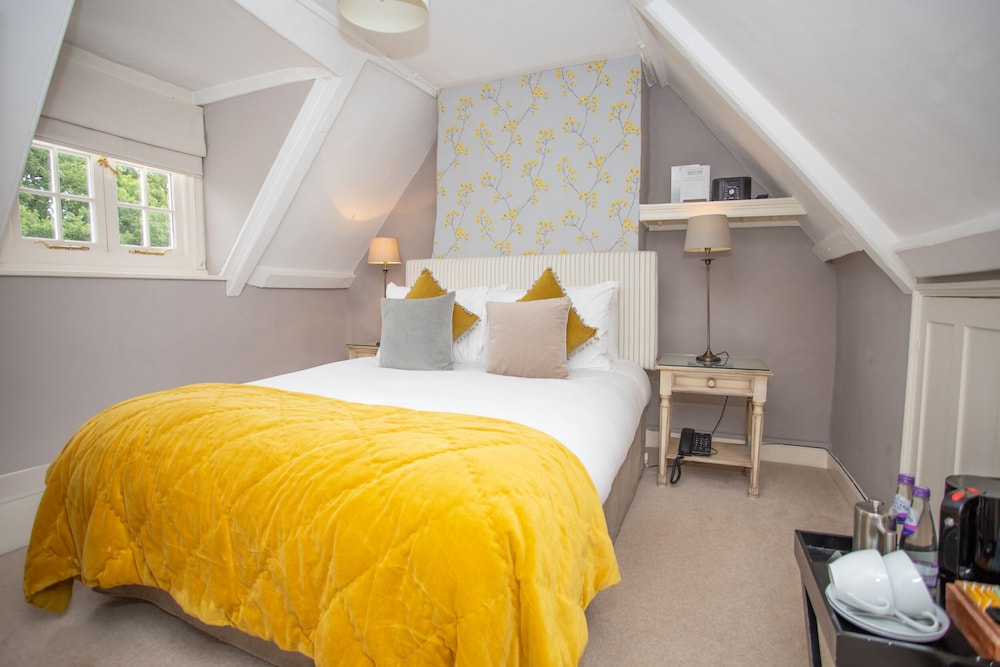Standard Double Room, Ensuite (Horseradish)