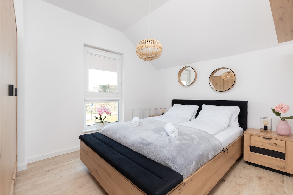Apartment, 2 Bedrooms, Balcony, Sea Facing