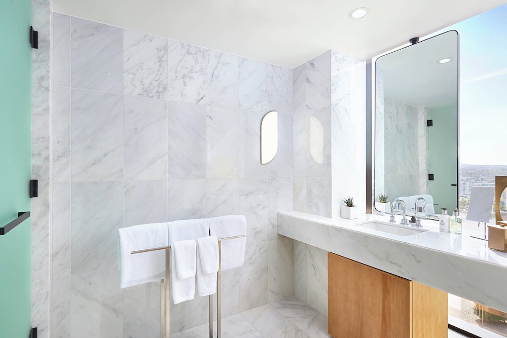 Executive Suite, 1 Bedroom thumbnail 5