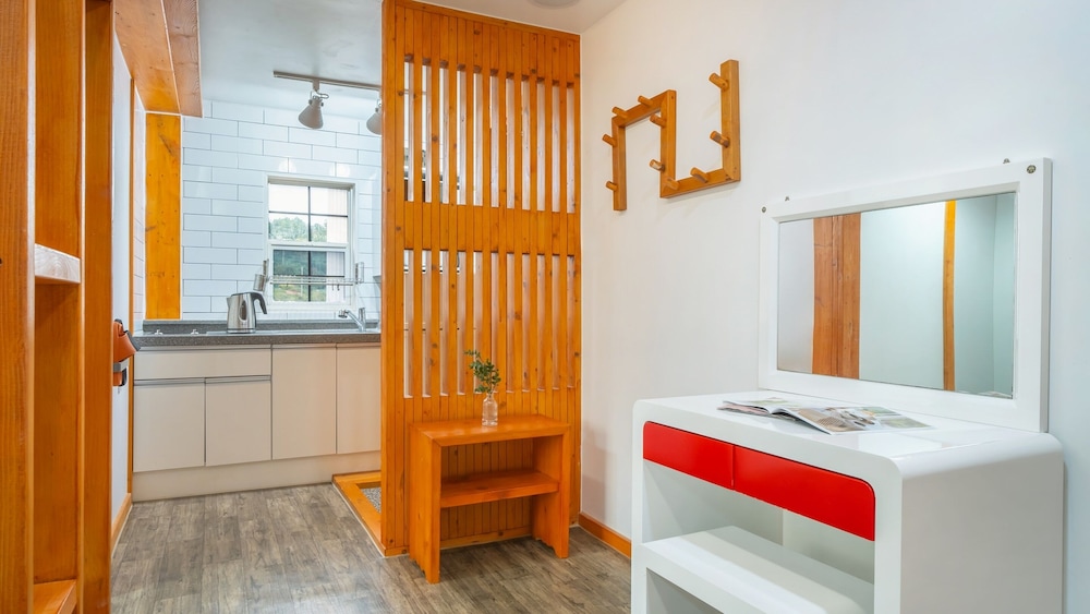 Basic Room, 1 Bedroom (Room 206) - Photo 10
