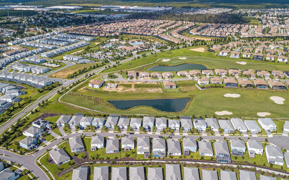 Luxurious 5 Bedroom w Pool Close to Disney 9017 Championsgateresort, 写真 54