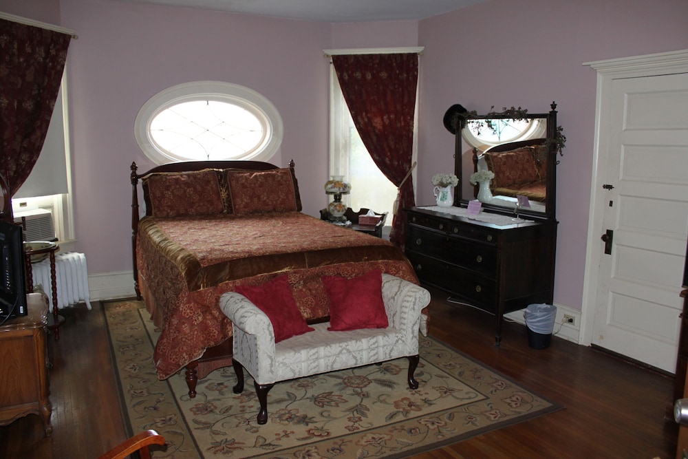 The Mandeville Room