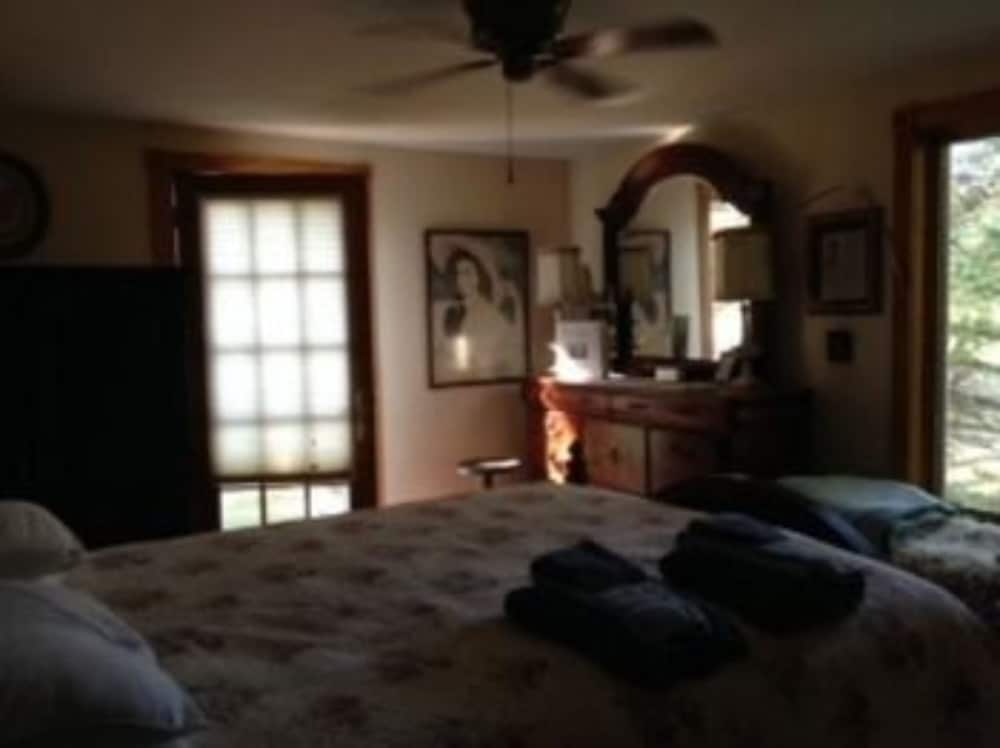 Standard Triple Room, Ensuite (Master Bedroom with balco) photo 3