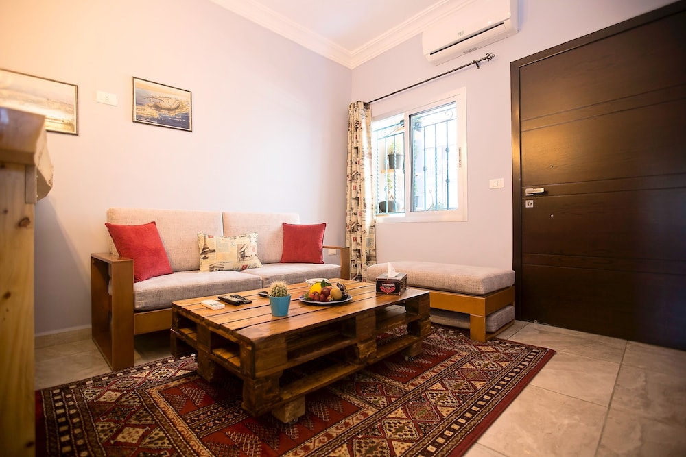 Apartment 1 photo 2