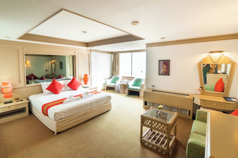 Deluxe Room - Photo 1