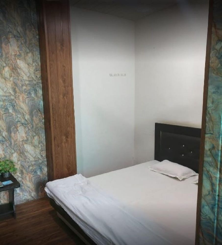 Business Double Or Twin Room, 1 Large Twin Bed, Non Smoking photo 1