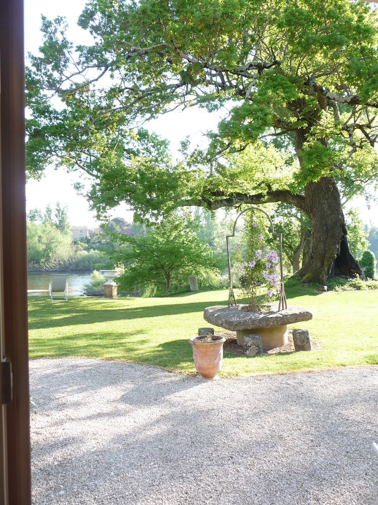 Double Room (La Source) photo 3