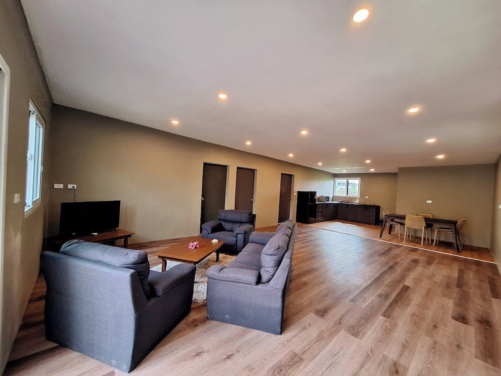 Family Apartment photo 1