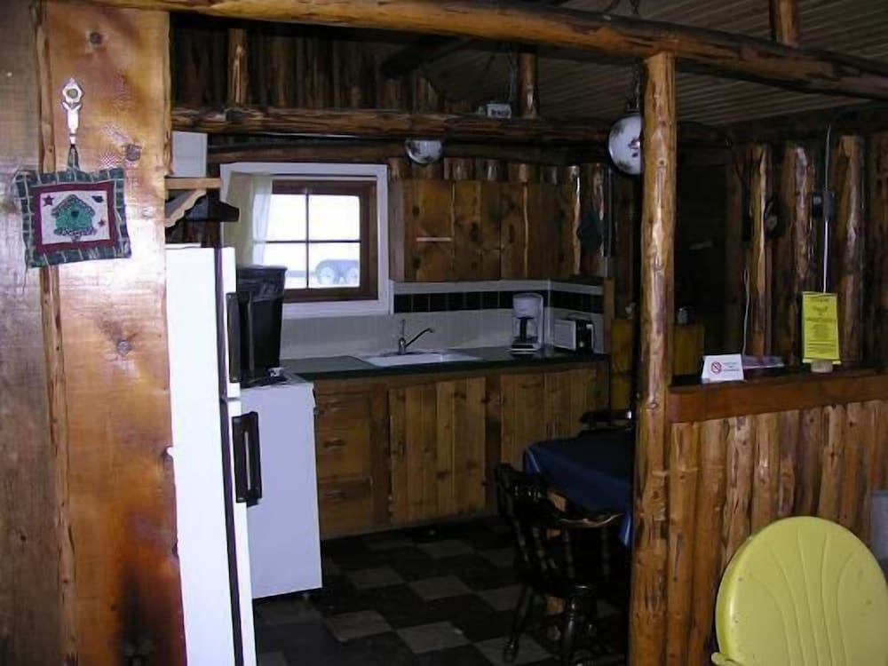 # 4, Bird Watcher, 1 Bed photo 2