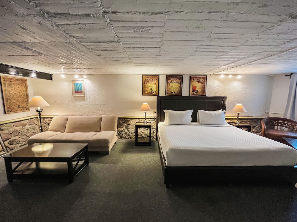 Master suite