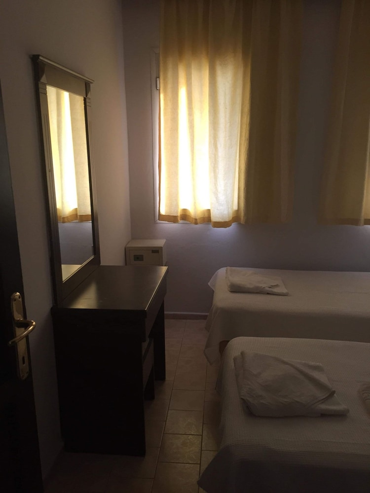 Basic Apartment, 1 Bedroom, City View, Beachside