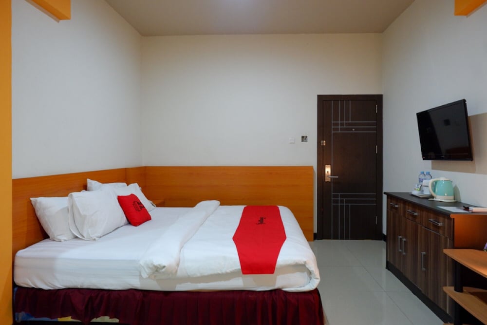 Deluxe Room (RedDoorz) photo 3