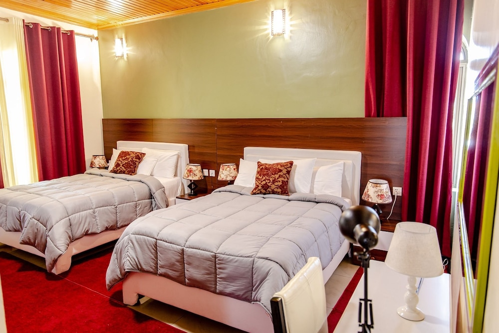 Deluxe Twin Room, 1 Double Bed - Photo 8