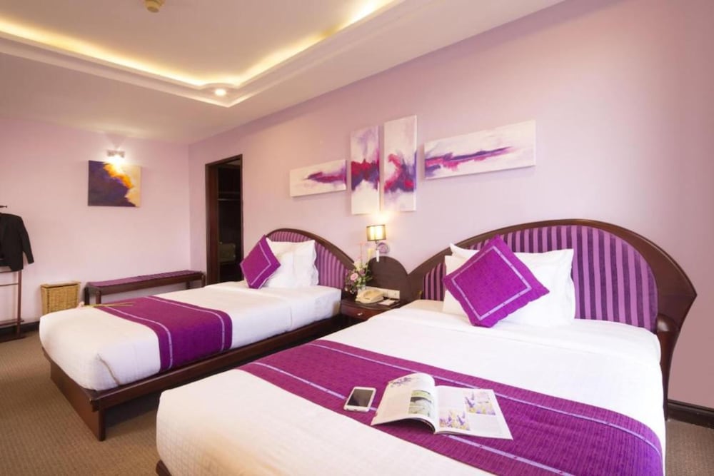 Deluxe Twin Room, City View - Photo 2