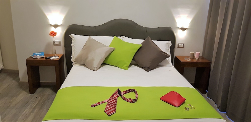Basic Triple Room photo 2