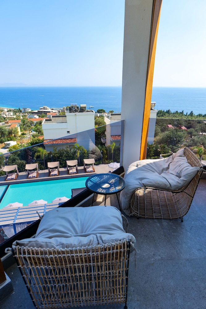 Luxury Suite, Balcony, Sea View photo 2