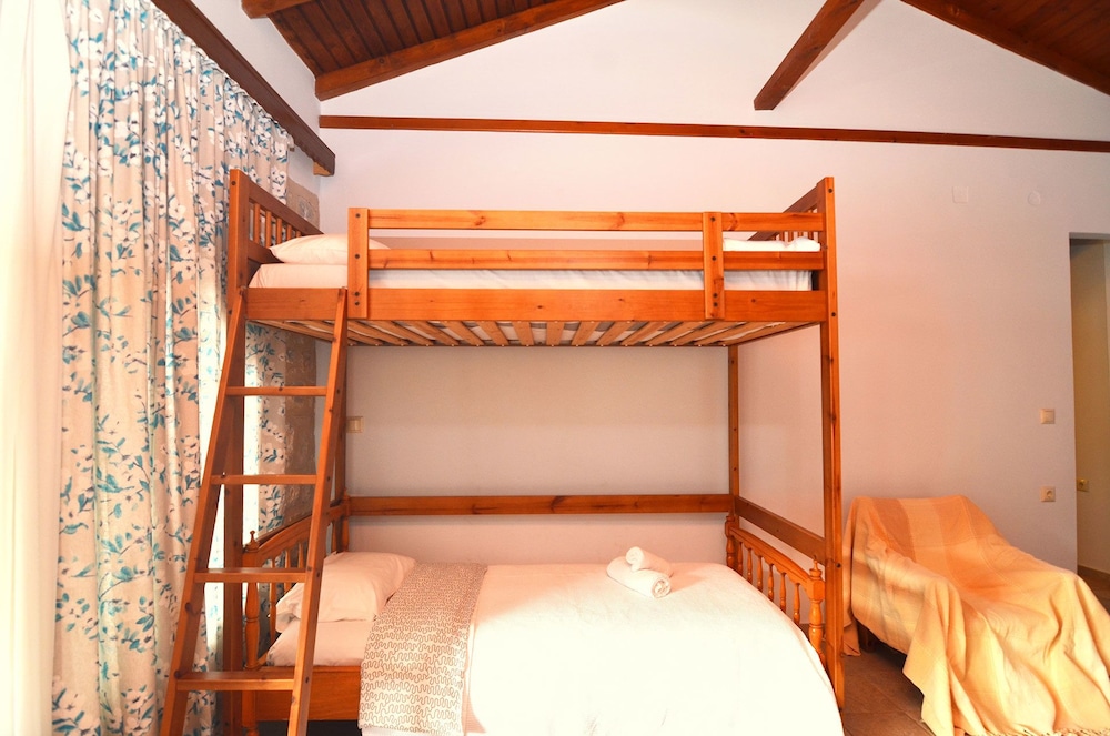 Deluxe Loft, 1 Bedroom, Balcony, Sea View (2nd Floor) photo 1