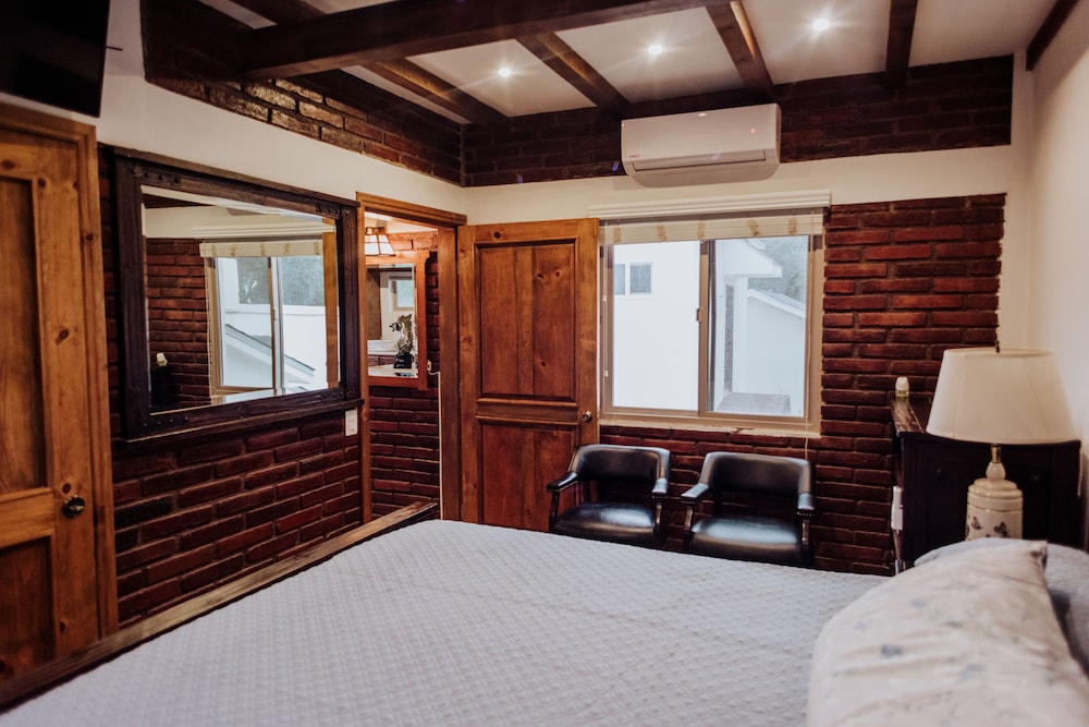 Family Cottage, 1 Bedroom, Garden View photo 3