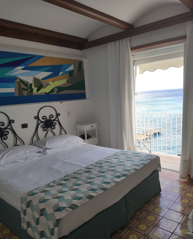 Standard Double Room, Sea View photo 3
