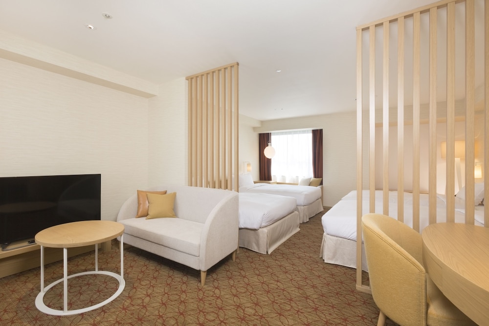 Comfort Room, Multiple Beds, Non Smoking photo 1