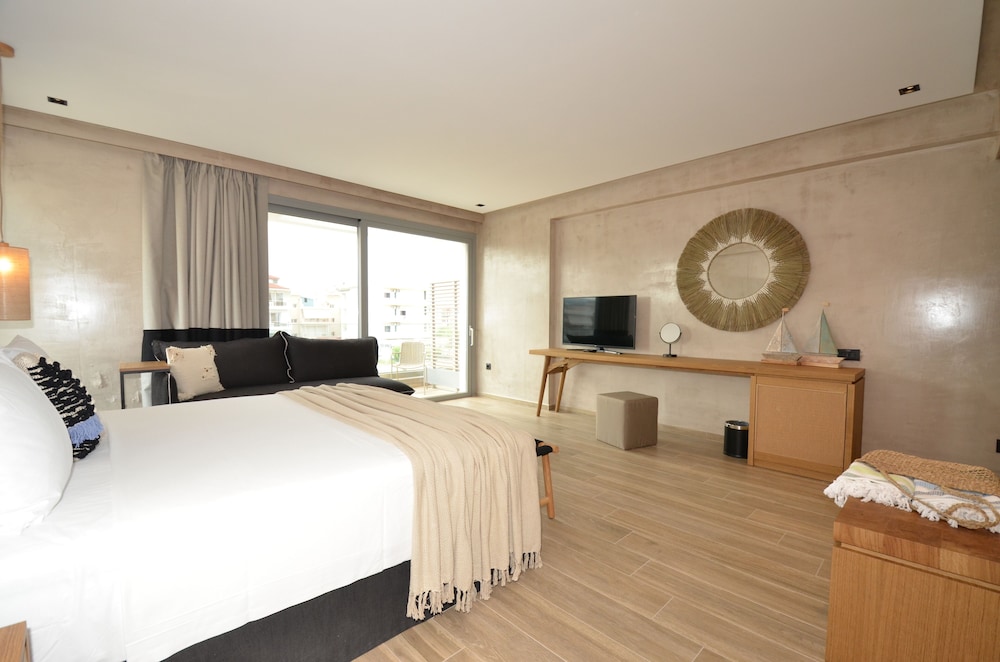 Deluxe Room (Smart Room) - Photo 2