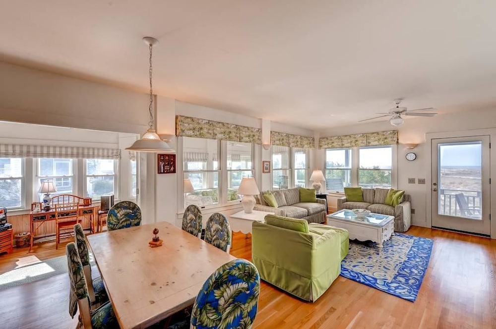 Family House, 2 Bedrooms, Ocean View, Sea Facing photo 1