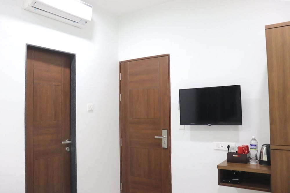 Standard Double Room - Photo 4