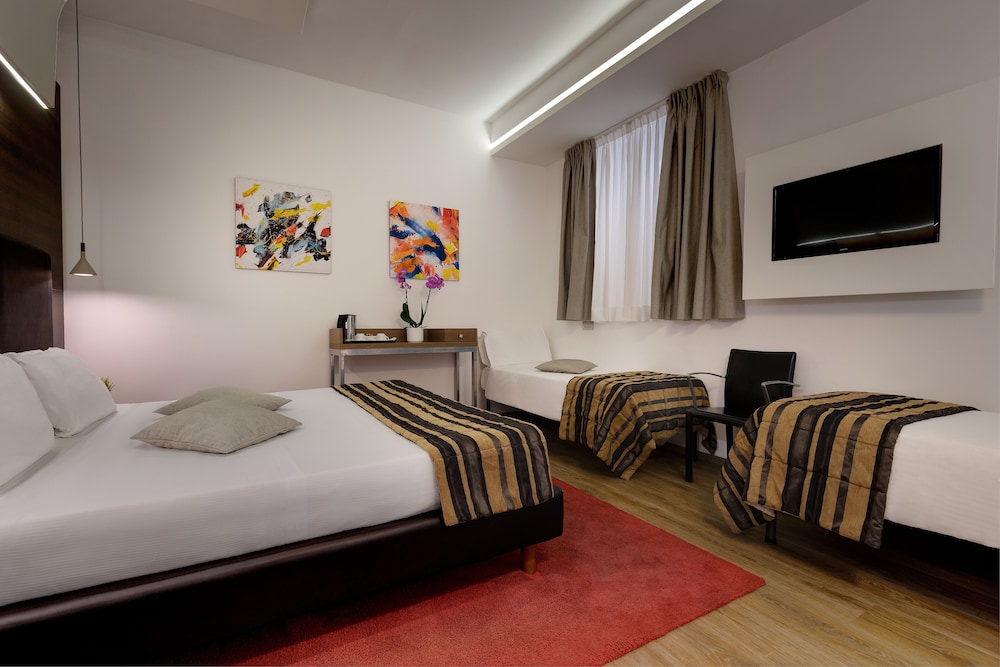 Quadruple Room photo 2
