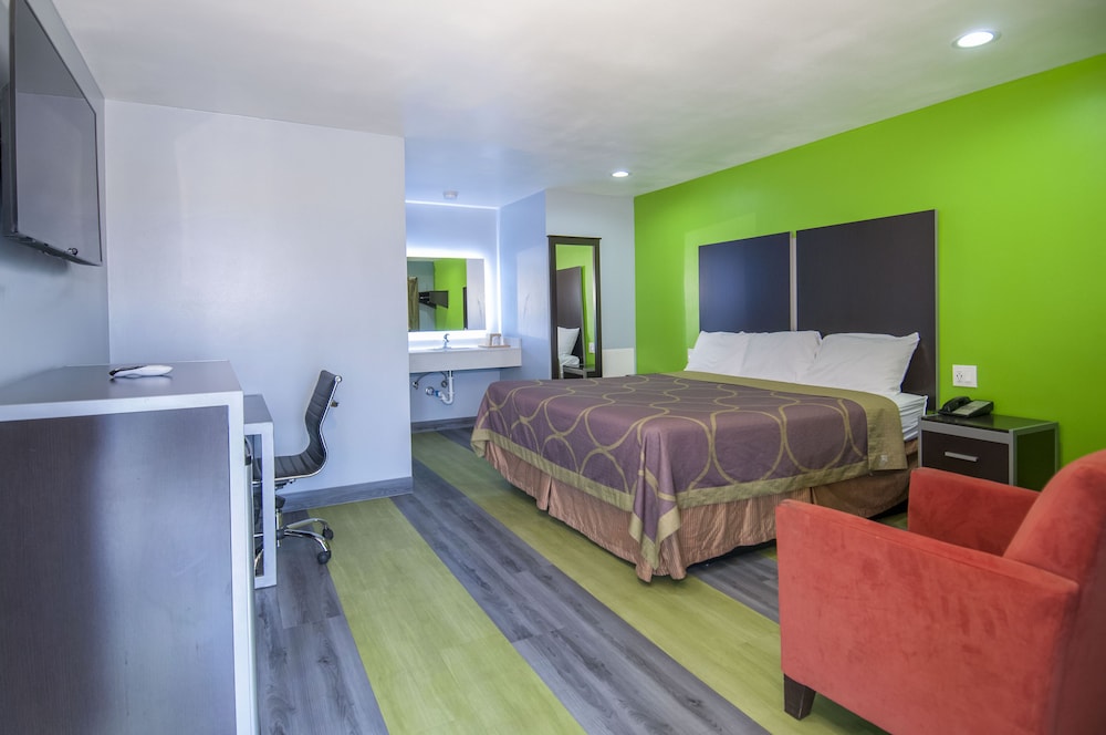 Standard Room, 1 King Bed, Non Smoking