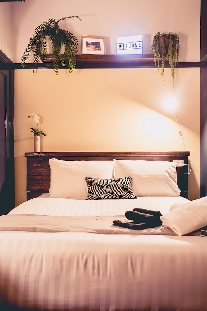 Deluxe Double Room, 1 Queen Bed photo 2