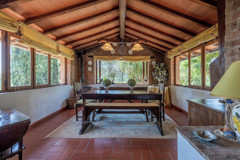 Design Villa photo 3