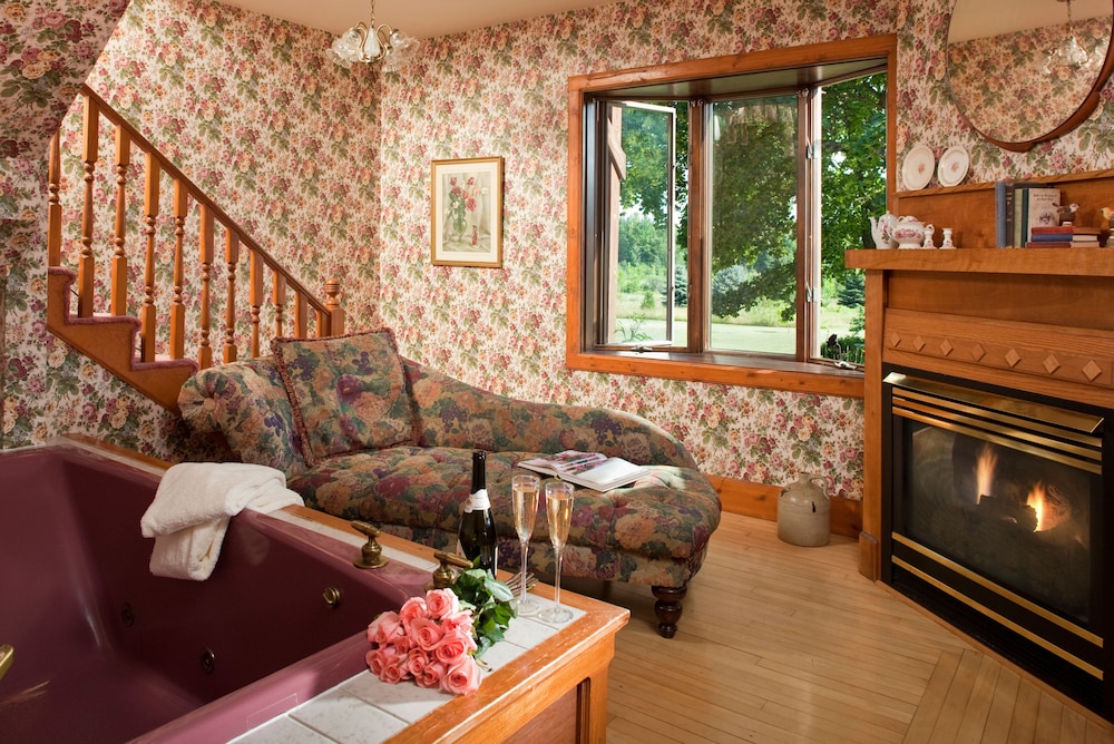 Rose Room photo 1