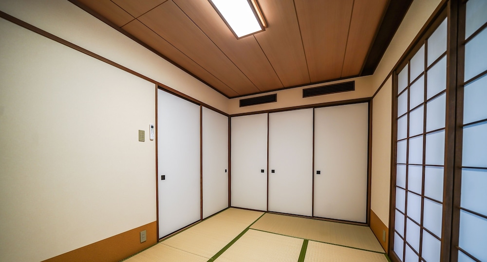 Annex Condominium - Photo 10