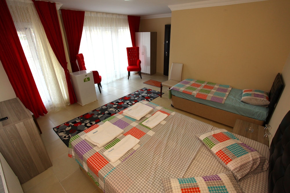 Standard Room photo 3