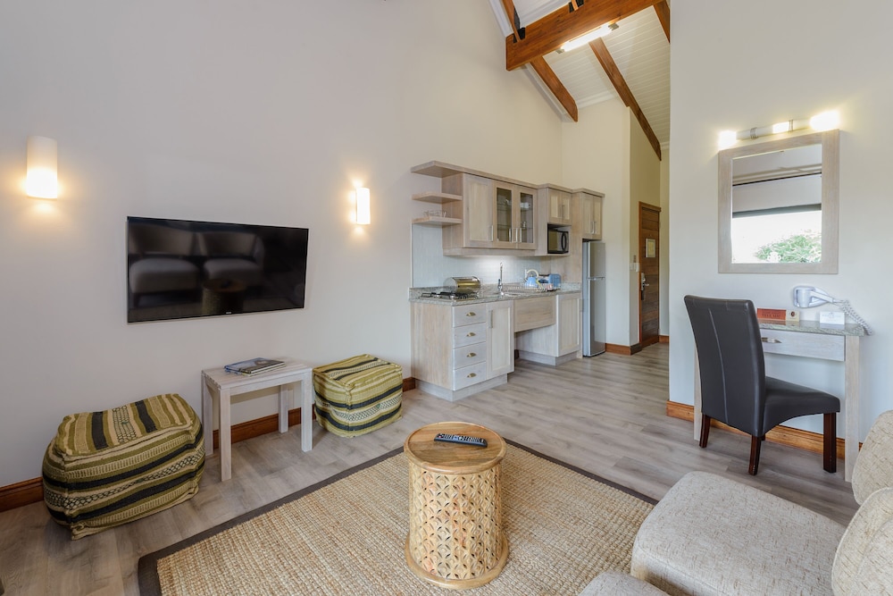 Studio Villa with Patio Wheelchair Friendly photo 2