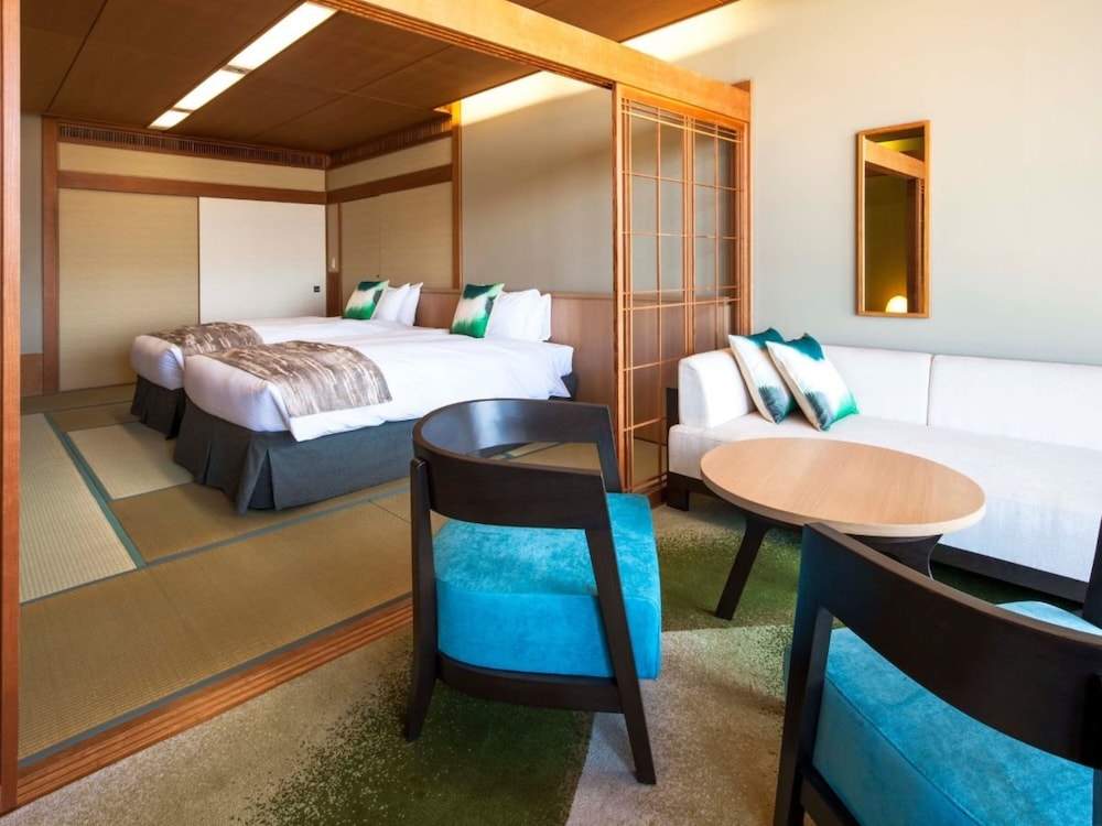 Superior Twin Room, Non Smoking, Golf View [Please arrive no later than 6 PM for dinner] - Photo 2