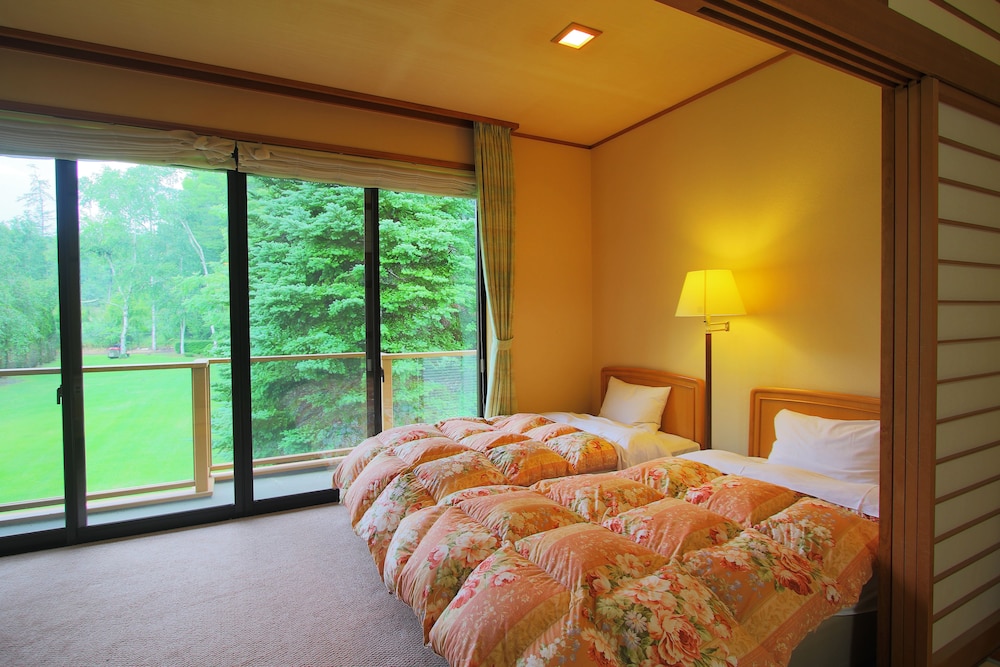 Deluxe Family Room (204) - Photo 3