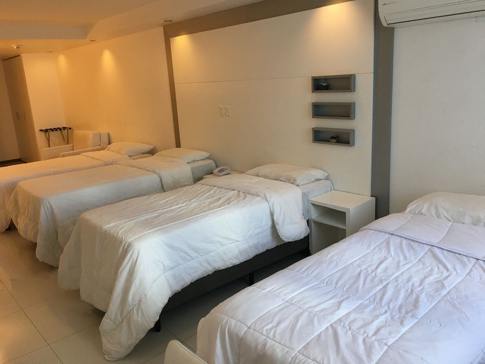 Executive Quadruple Room photo 2