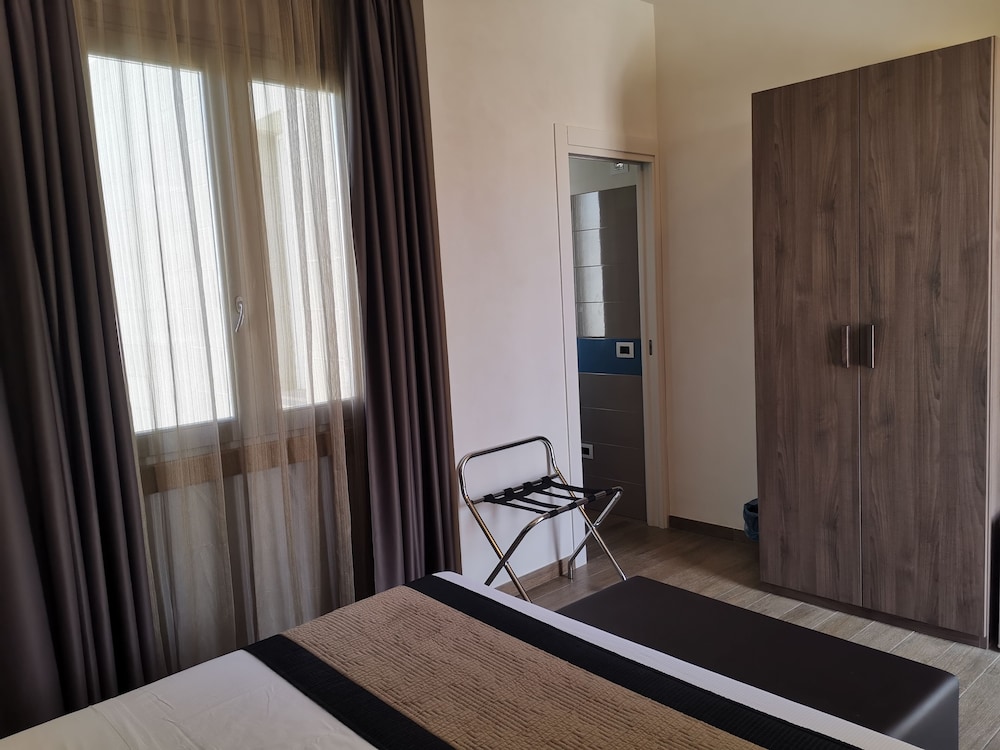 Junior Suite, 1 Bedroom, Balcony photo 2