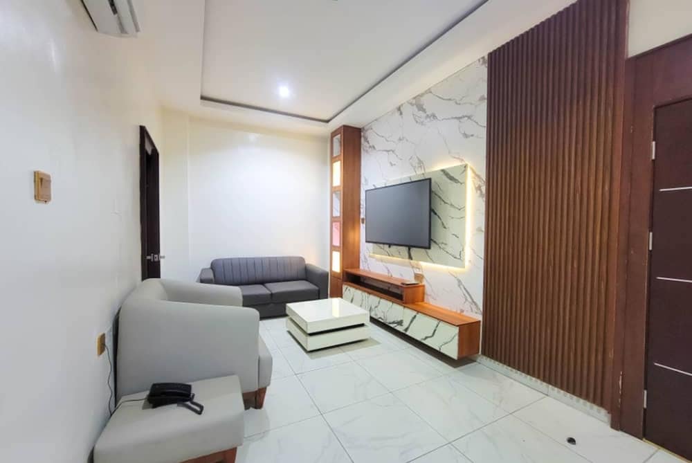 Business Suite photo 1